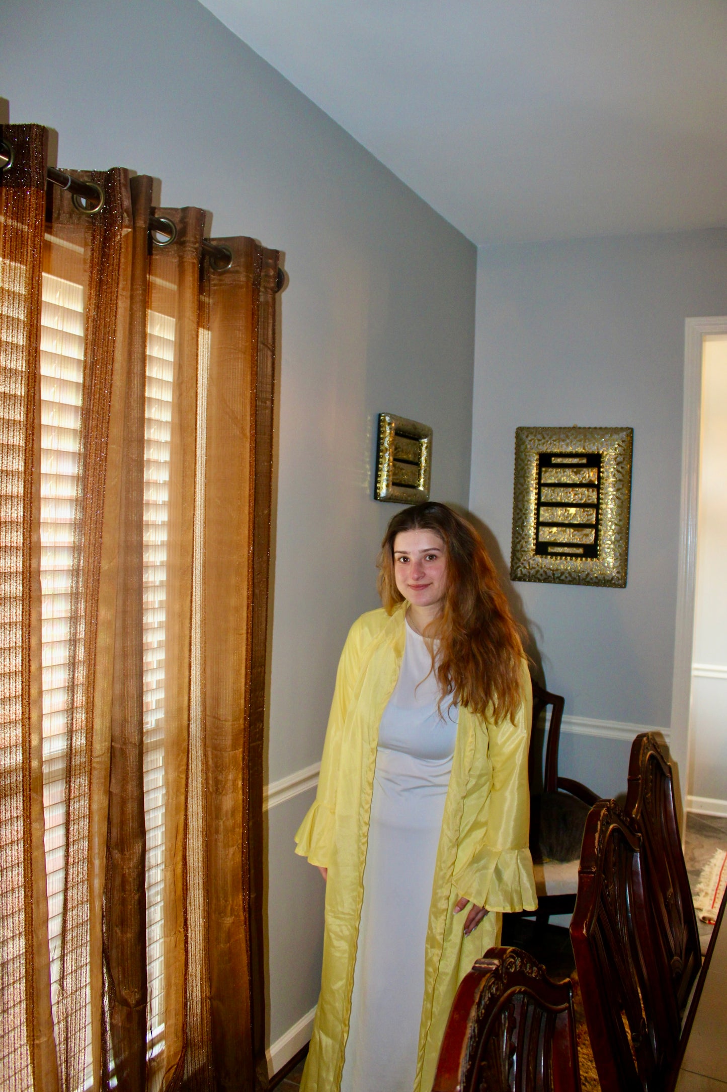 Yasmine open collared abaya